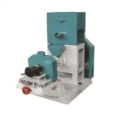 آلة بثق أغذية الحيوانات الأليفة